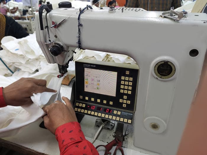 SLEEVE SETTER MACHINE
